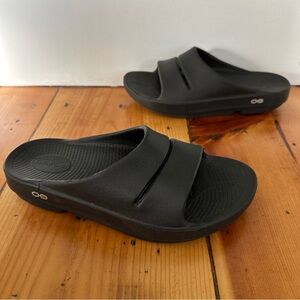 Oofos Ooahh Slide Sandals Recovery Women's Size 10 Men's Size 8 Black